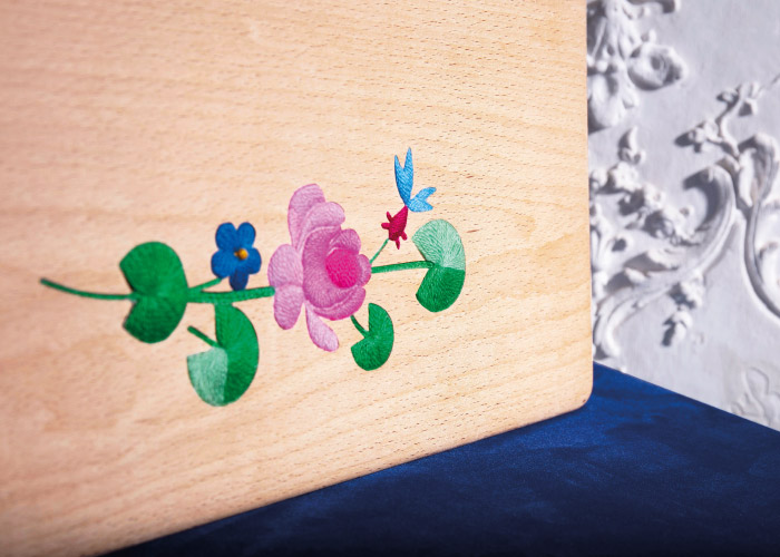de la tradition à l'innovation, broderie sur du bois par Brodé Paris